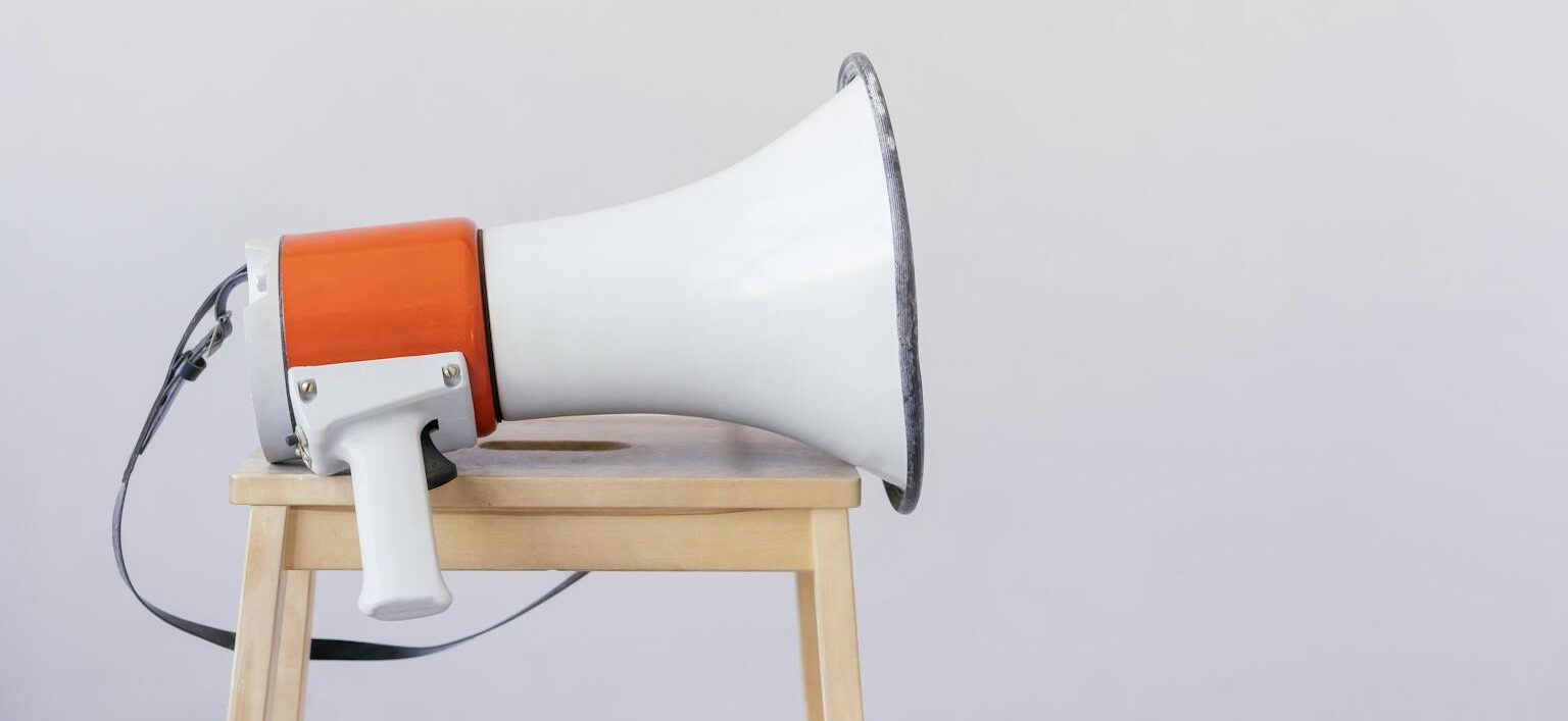 Qué canales funcionan en la comunicación pública local