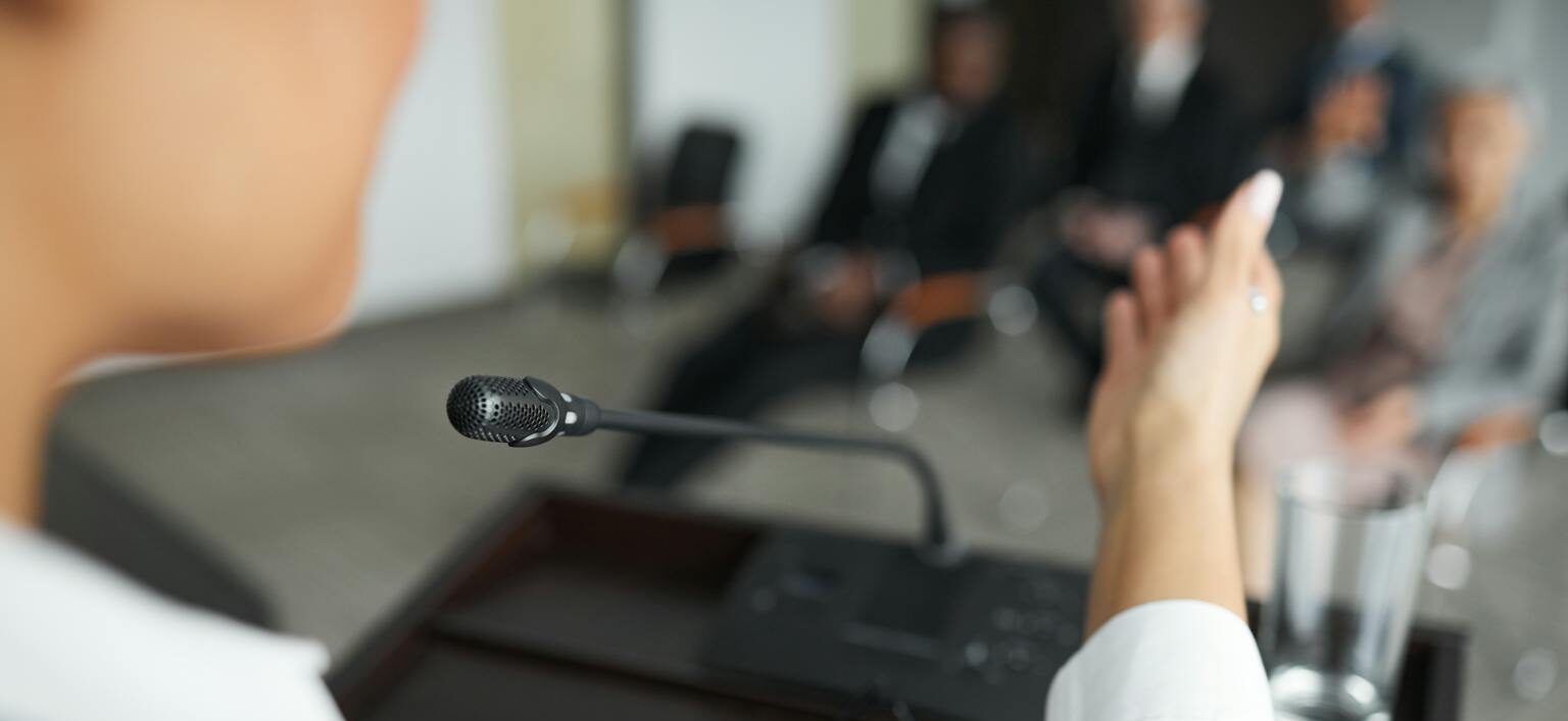 Guía completa de comunicación institucional y municipal